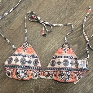 Becca Triangle Bikini Top Swimsuit Separates Large New 4/25